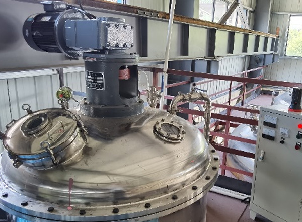 Latex Mixing Tank