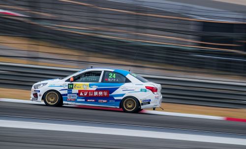 Expert competition Chen Huping wins the second round of China Cup at CTCC Jiading Station